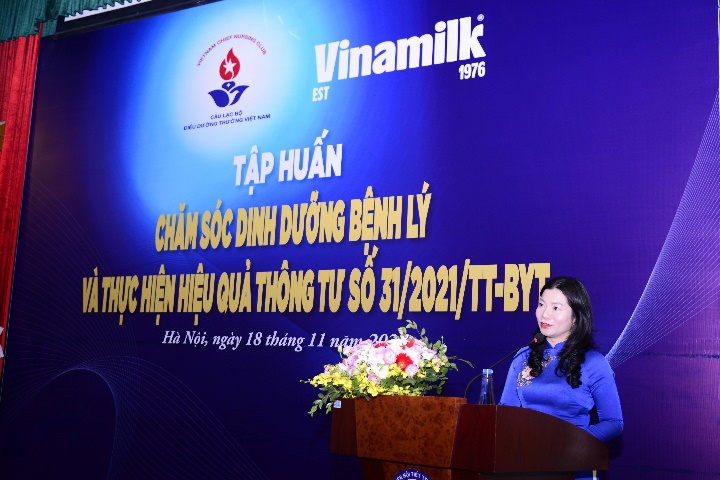 vinamilk cung cau lac bo dieu duong truong viet nam tap huan cham soc dinh duong benh ly cho dieu duong phia bac hinh 2