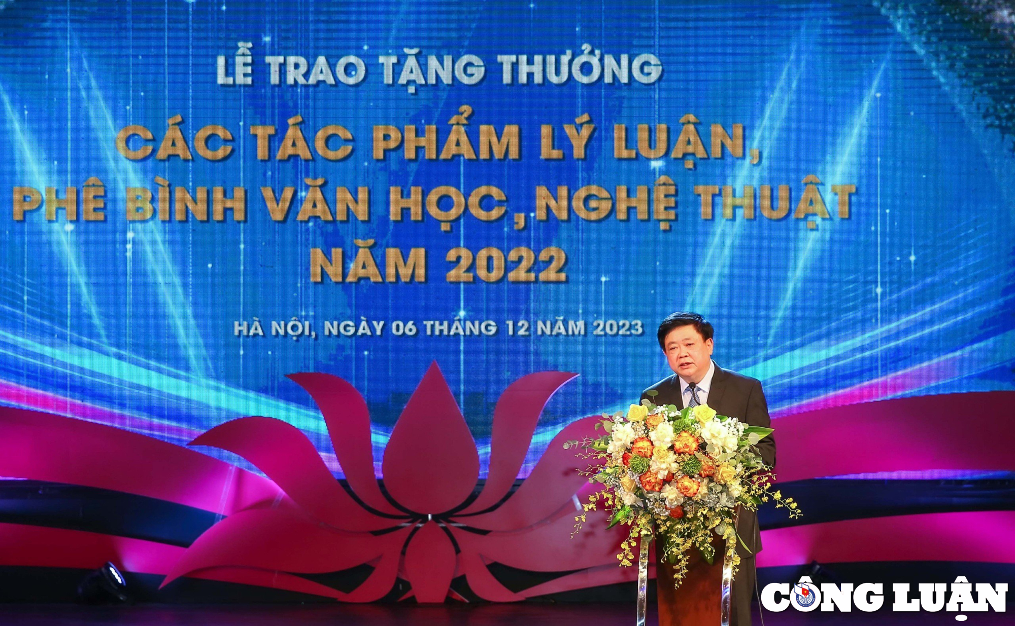 ton vinh tac pham ly luan phe binh van hoc nghe thuat xuat ban nam 2022 hinh 6