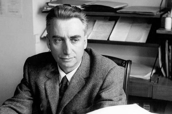 Khám phá thế giới ký hiệu trong cuốn sách kinh điển của Roland Barthes