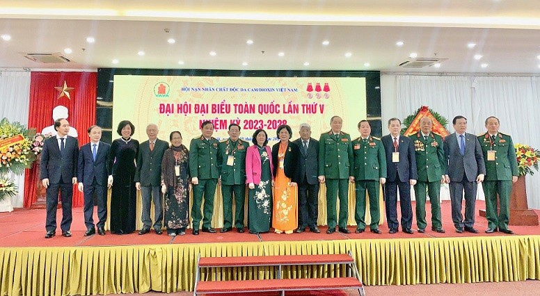 Tinh thần đoàn kết, nghĩa tình, trách nhiệm, hướng về nạn nhân chất độc da cam