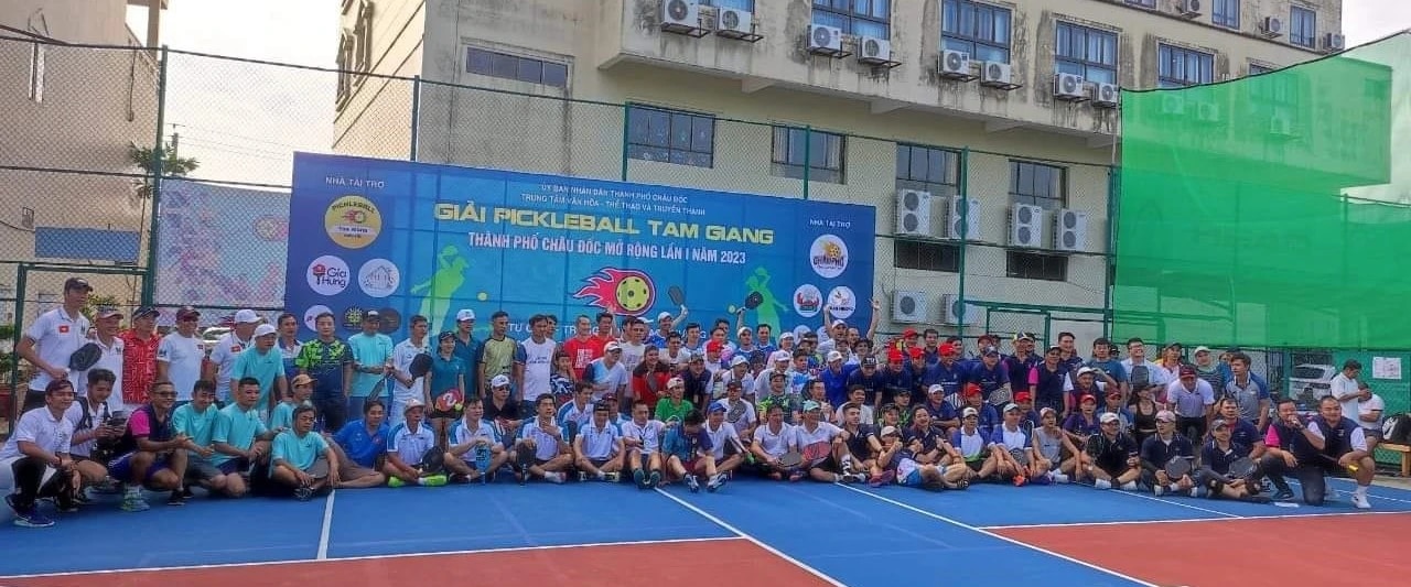 Giải Pickleball Tam Giang: Bất ngờ với sự hoành tráng của môn mới tại Việt Nam - Ảnh 1.