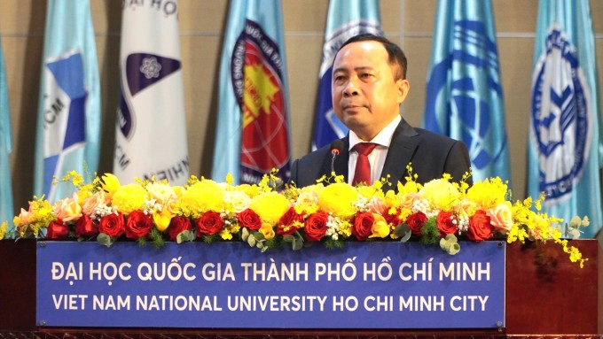 PGS Vũ Hải Quân, Giám đốc Đại học Quốc gia TP HCM, tại hội nghị sáng 22/12. Ảnh: CP