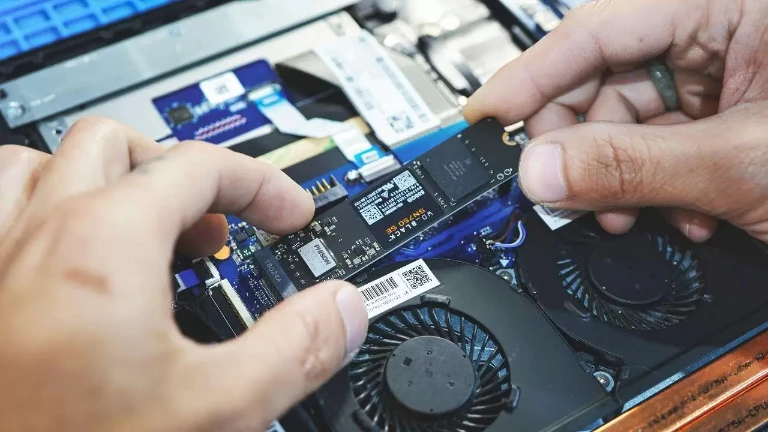 Giá SSD sẽ tăng 55% vào năm sau - Ảnh 1.