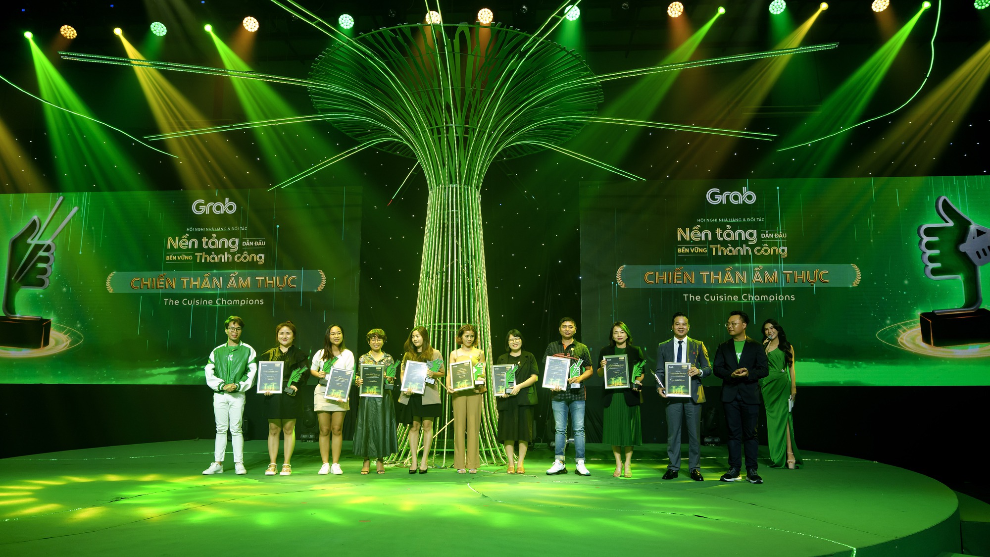 Grab tôn vinh các thương hiệu hoạt động nổi bật trên nền tảng trong năm 2023 - Ảnh 1.