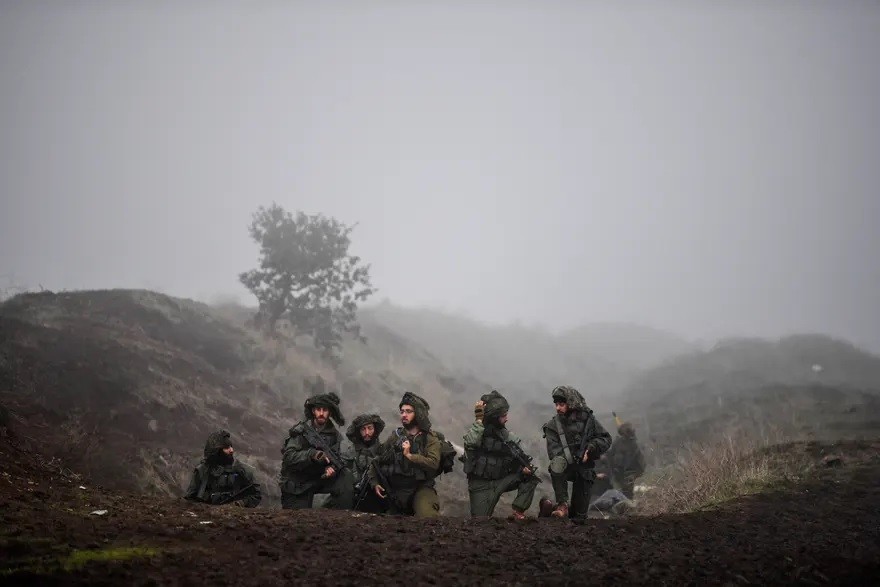 Israel tấn công trả đũa