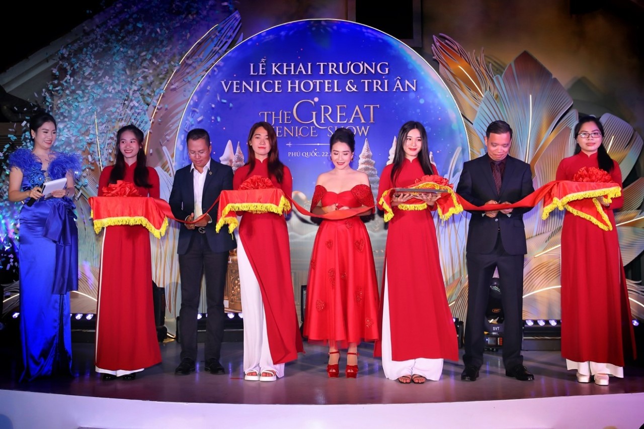 Khai trương khách sạn Venice Hotel Phú Quốc và khai mạc chợ đêm bên biển Vui-Fest Bazaar