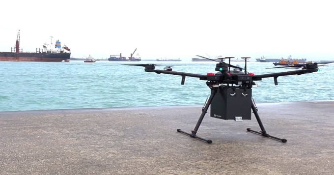 Drone giao hàng do công ty F-drones của Singapore phát triển. Ảnh: F-drones