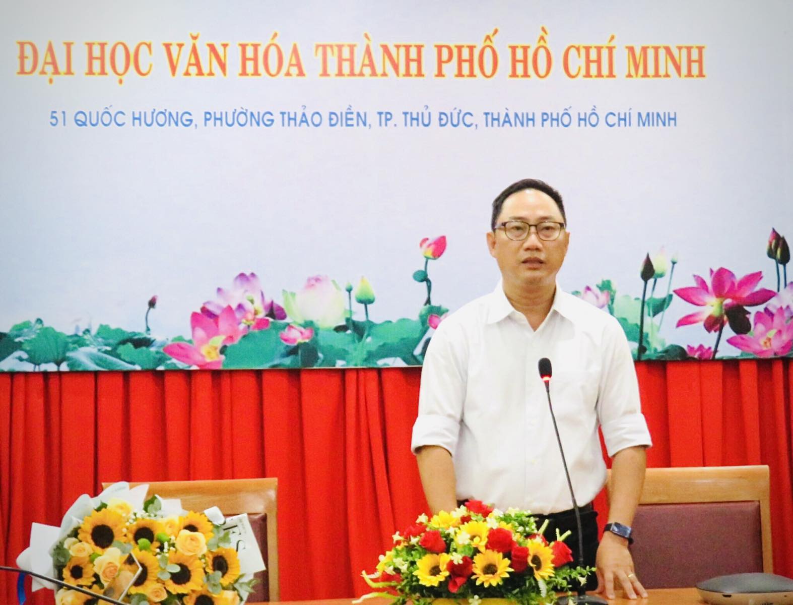 Trường ĐH Văn hóa TP.HCM nói gì về việc nợ lương giảng viên? - Ảnh 1.