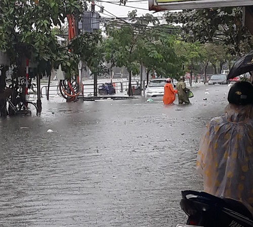 Thành phố Đà Nẵng nhận được nhiều dự án tăng cường năng lực phòng, chống thiên tai do Quỹ Cộng đồng phòng tránh thiên tai thực hiện, như công trình cộng đồng phòng tránh thiên tai, trạm cảnh báo lũ tự động và các hoạt động hỗ trợ cứu trợ khẩn cấp cho người dân, học sinh khi thiên tai xảy ra…