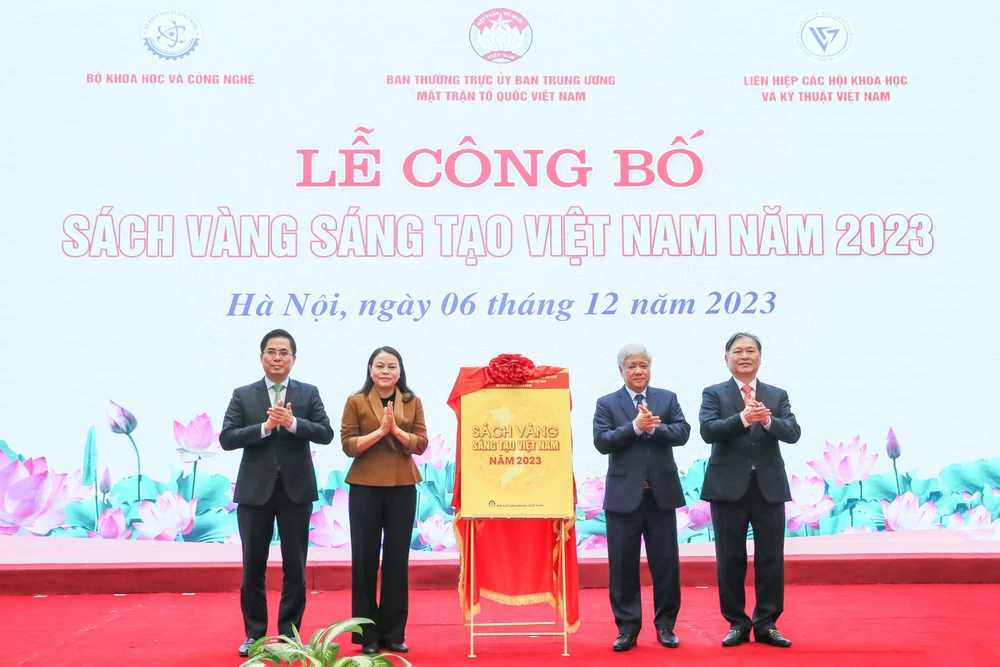 le-cong-bo-sach-vang-sang-tao-viet-nam-nam-2023-4438-7303.jpg