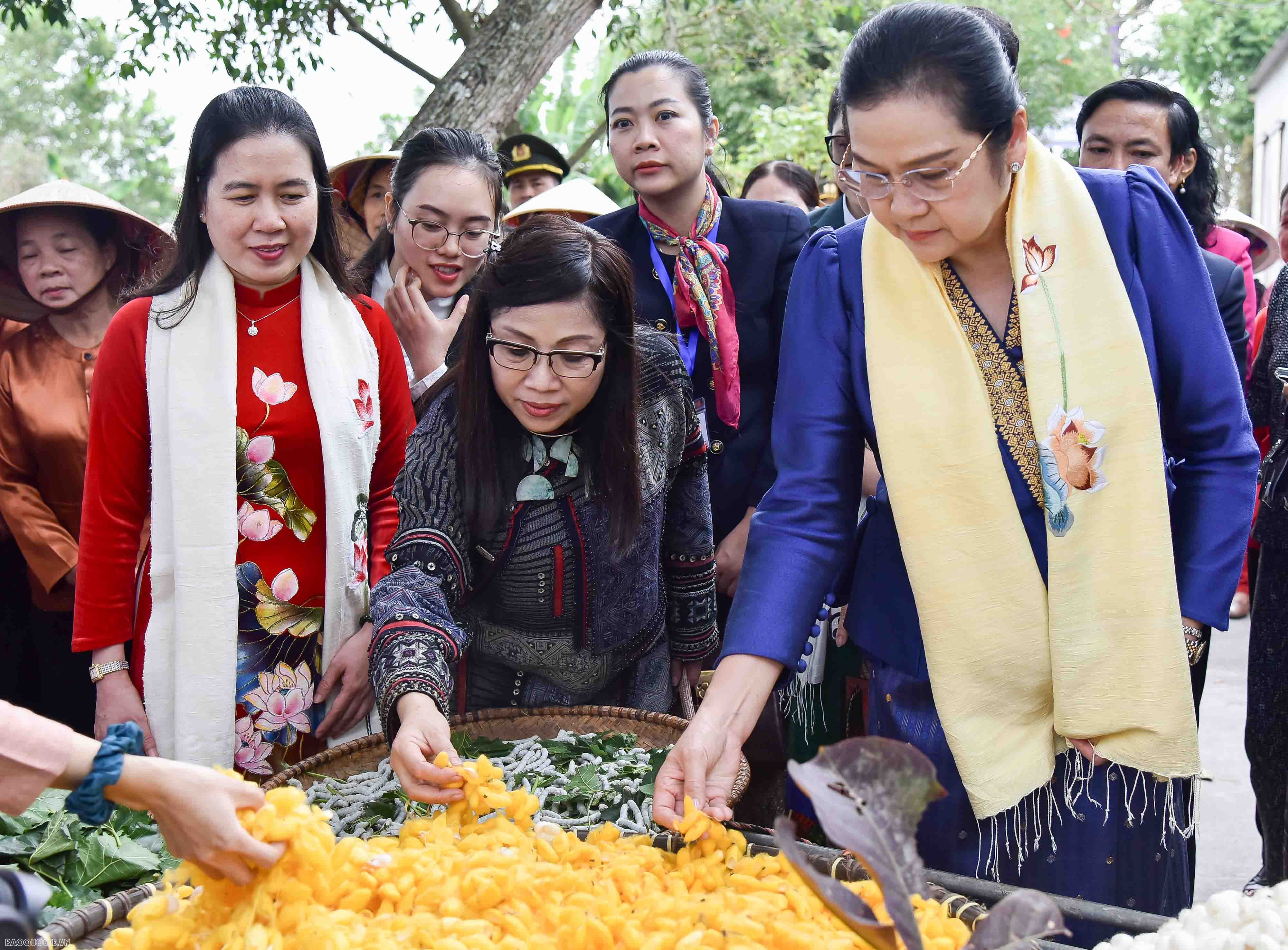 Sau 1954, nghề làng phát triển thành Hợp tác xã tiểu thủ công nghiệp Nam Cao. Qua bao thăng trầm lịch sử, tới nay nghề làng đã có nhiều thành tựu giá trị cao về kinh tế, văn hoá. Hợp tác xã Đũi Nam Cao giờ có hơn 200 nghệ nhân, 1000 ha vùng nguyên liệu, doanh thu mỗi năm hàng chục tỷ đồng mang lại thu nhập ổn định cho người dân mà vẫn giữ được bản sắc một làng nghề truyền qua 5 thế kỷ