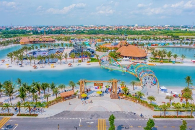 VinWonders Hà Nội Wave Park là một trong những công trình “hút” kỷ lục được kiến tạo tại “Quận Kinh đô”