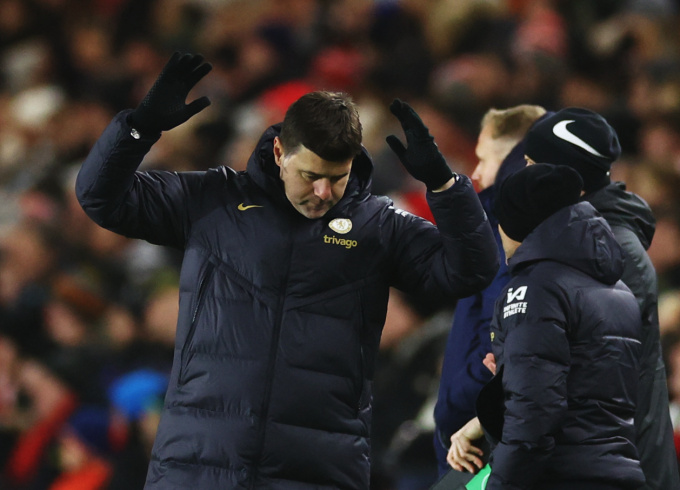 Pochettino thất vọng khi Chelsea thua Middlesbrough ở Cup Liên đoàn hôm 1/9. Ảnh: Reuters