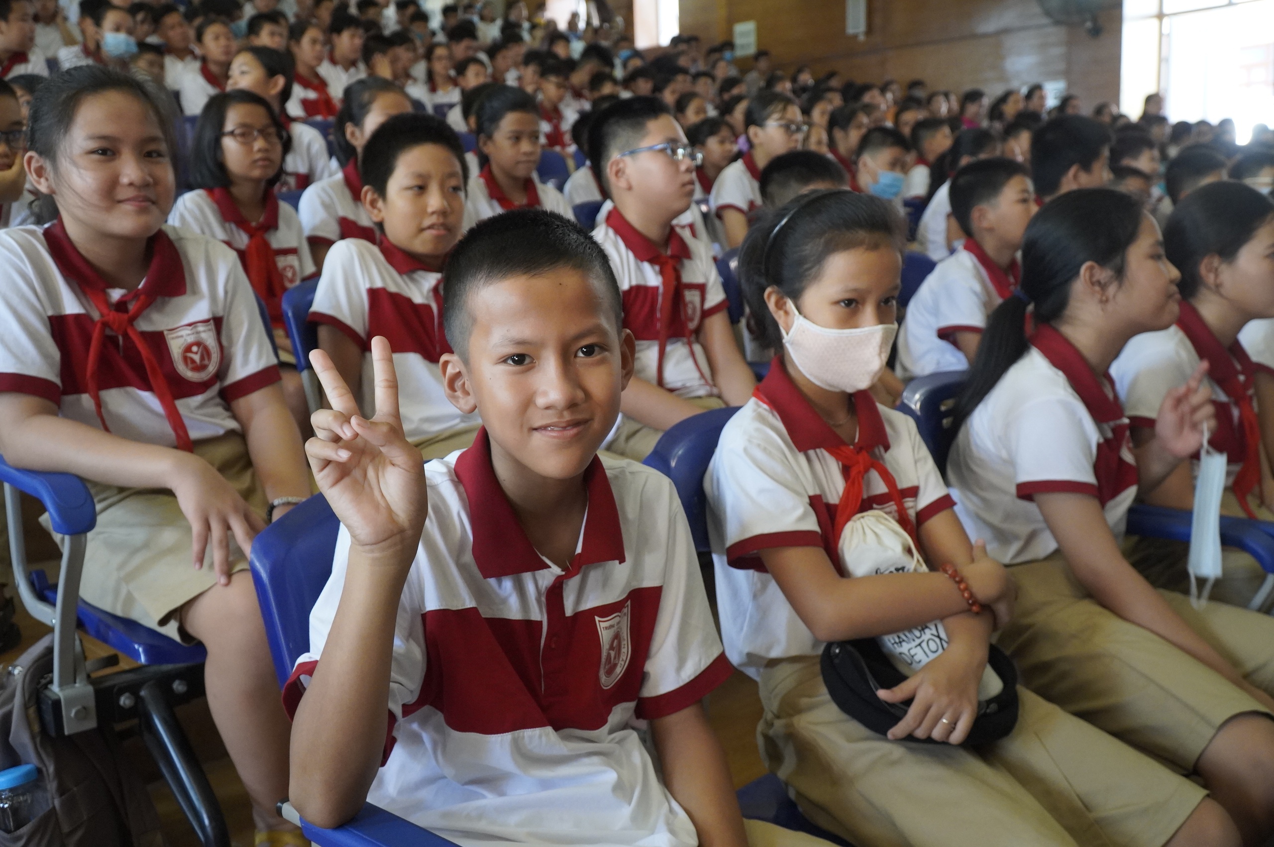 Trường địa phương khó tuyển sinh: Sáp nhập hay chuyển đổi?- Ảnh 3.