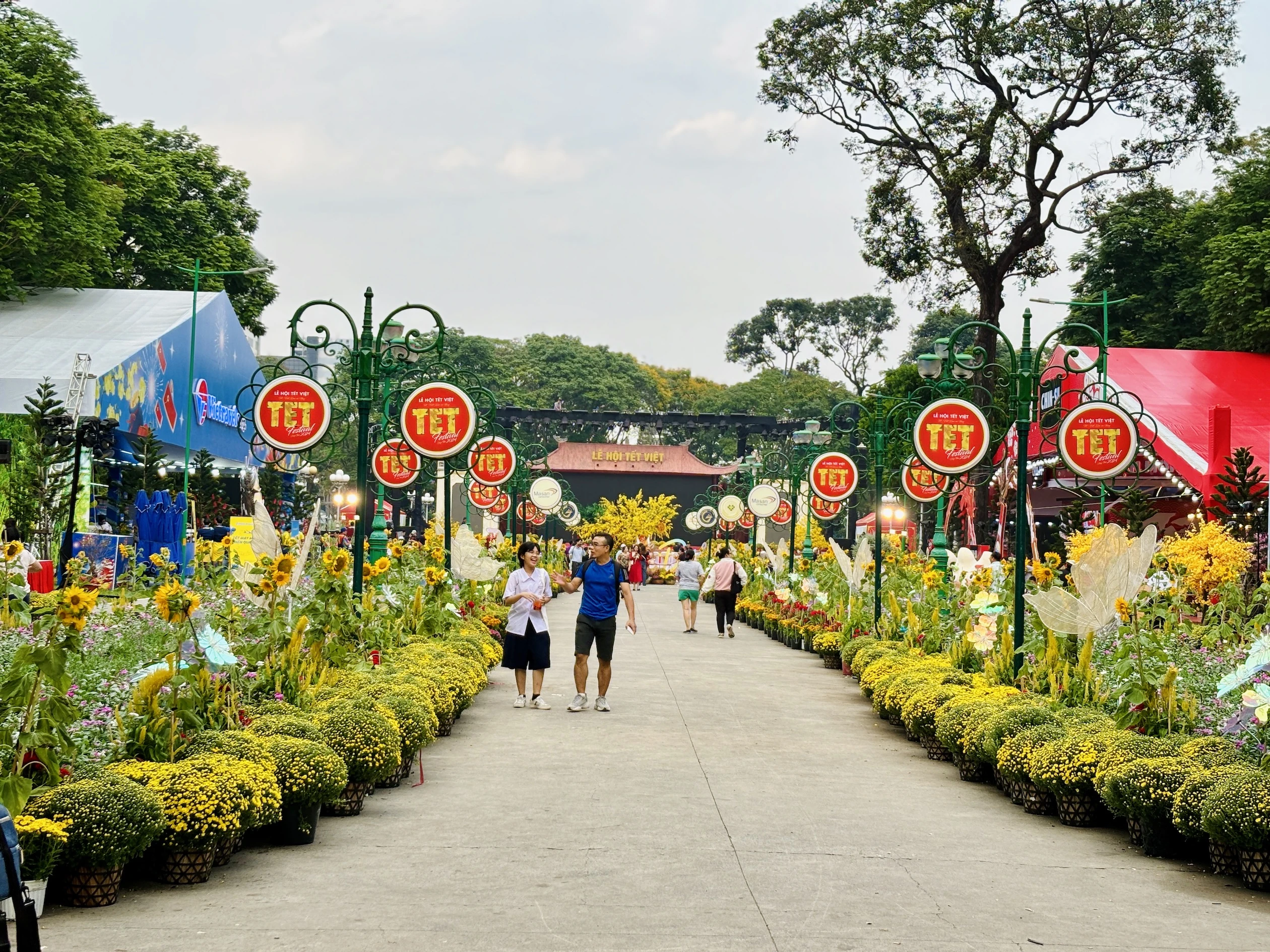 'Thiên đường' món ngon thu hút người dân TP.HCM trong Lễ hội Tết Việt- Ảnh 8.