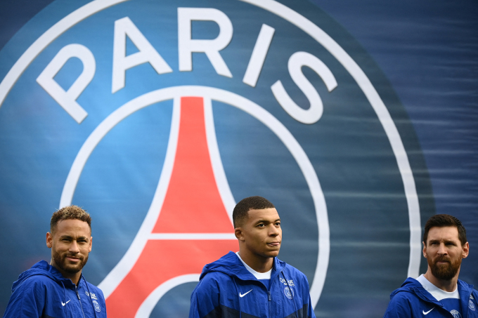 Neymar, Mbappe (giữa) và , Lionel Messi trước trận Ligue 1 giữa PSG với Troyes trên sân Parc des Princes, Paris ngày 29/10/2022. Ảnh: AFP