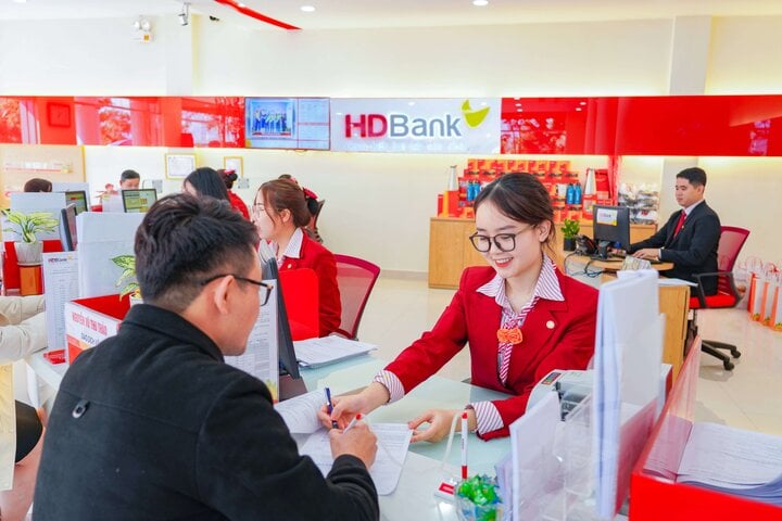 Gửi tiết kiệm ngay để trở thành tỷ phủ đầu năm 2024 cùng HDBank.