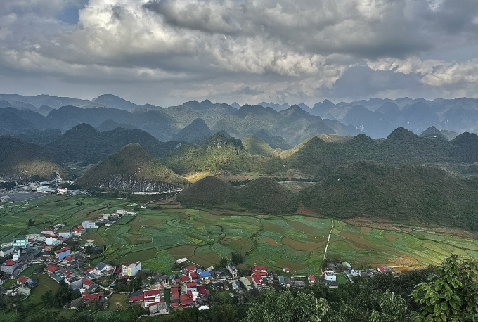 Núi đôi Quản Bạ.