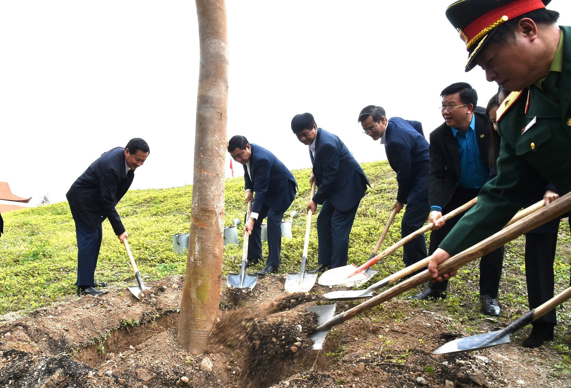 Phó Thủ tướng Lê Minh Khái thăm, chúc Tết đồng bào Điện Biên- Ảnh 8.