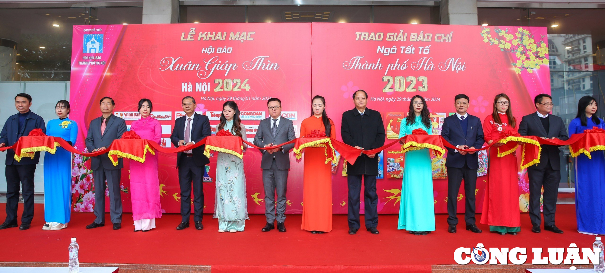 tung bung khai mac hoi bao xuan giap thin  ha noi 2024 hinh 2