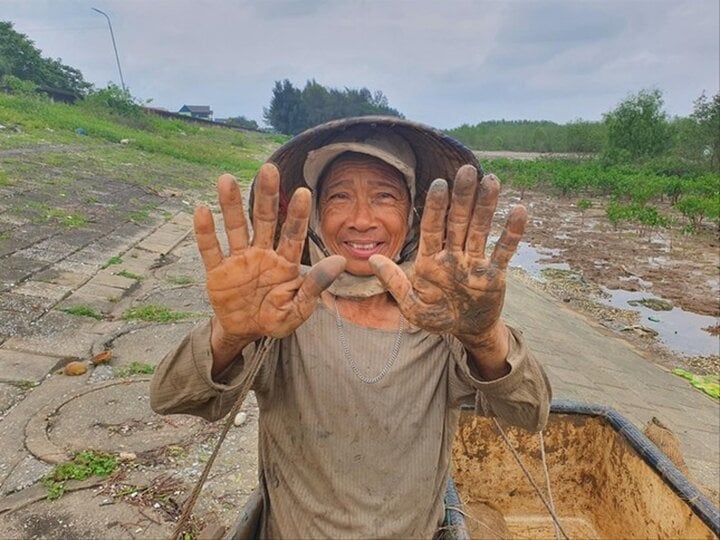 Bà Bùi Thị Đợi, người dân thôn Ninh Phú, xã Đa Lộc.