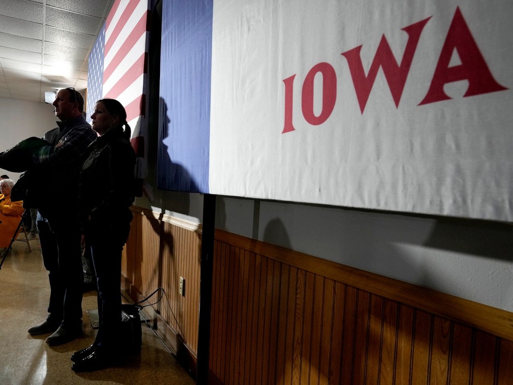 Bầu cử sơ bộ tại Iowa: Lần đầu ông Trump xung trận năm 2024 - 1