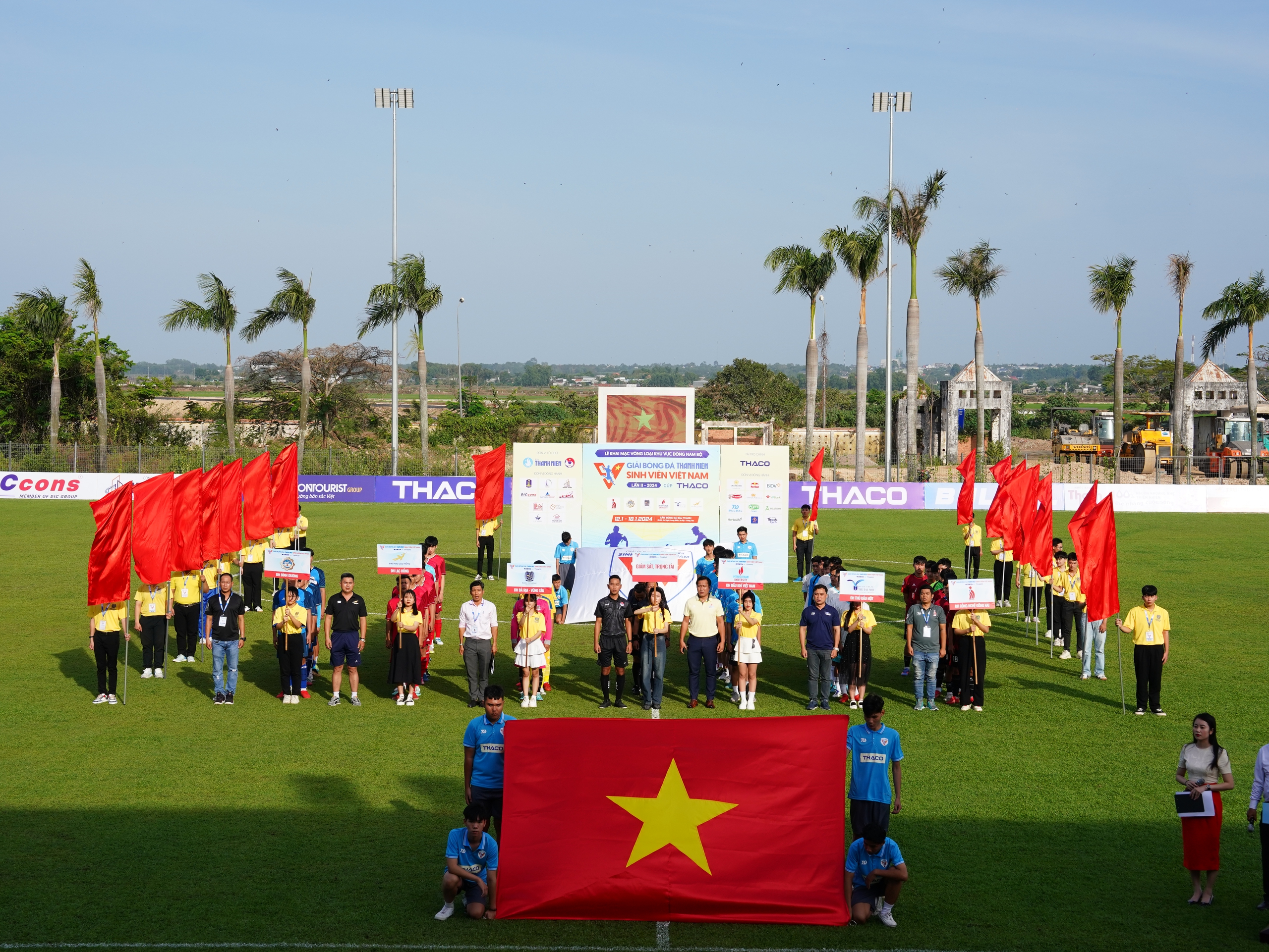 Bóng đã ‘lăn’ đến khu vực Đông Nam bộ, chờ đợi những trận đấu nóng bỏng- Ảnh 1.