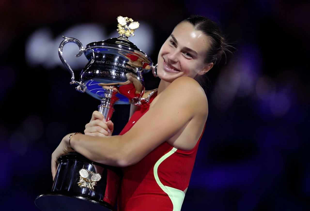 Đánh bại Zheng Qinwen, Sabalenka lần thứ hai liên tiếp vô địch Australian Open