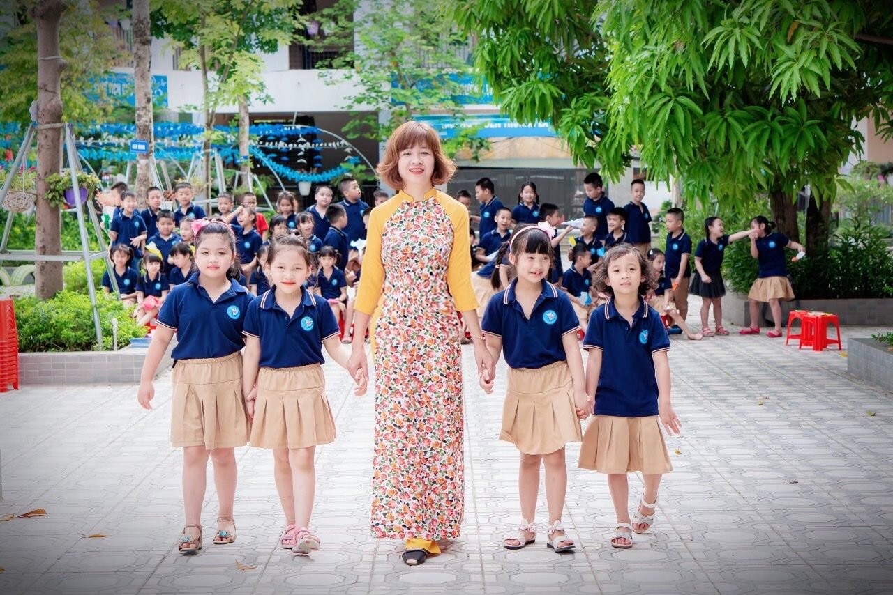 ĐBQH. Nguyễn Thị Việt Nga: 'Đòn bẩy' cho ngành Giáo dục từ cải cách tiền lương và chính sách thu hút nhân tài