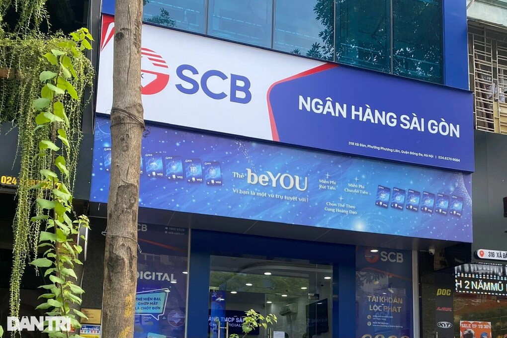 Đóng cửa hàng loạt phòng giao dịch, SCB lại mời thầu gỡ biển quảng cáo - 1