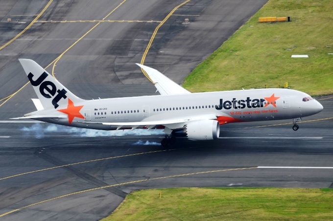 Máy bay của hãng Jetstar. Ảnh: