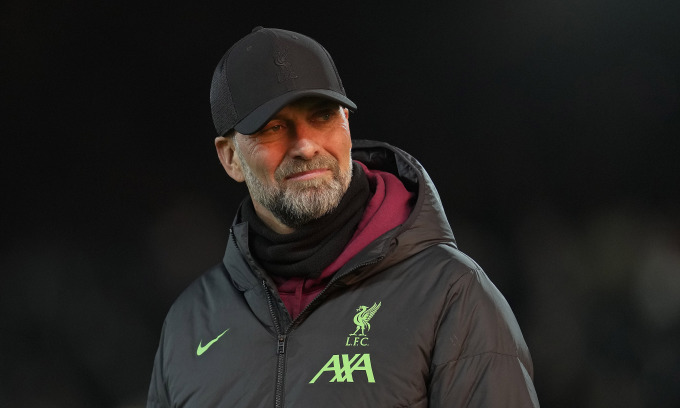 HLV Liverpool Jurgen Klopp trong trận đấu chủ nhà Fulham ở bán kết lượt về Cup Liên đoàn Anh trên sân Craven Cottage, London ngày 24/1/2024. Ảnh: AP