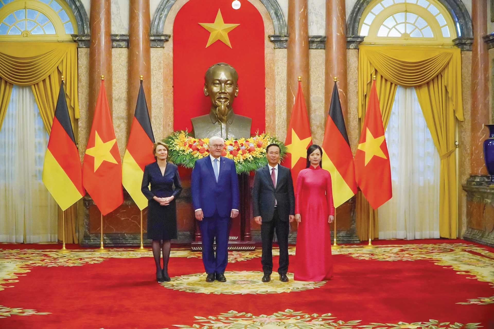 Chủ tịch nước Võ Văn Thưởng và Phu nhân đón Tổng thống Đức Frank-Walter Steinmeier và Phu nhân, ngày 23/1. (Ảnh: Tuấn Việt)