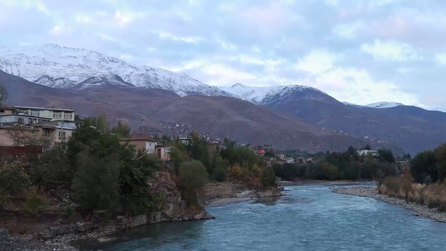 Thế giới - Máy bay chở khách của Ấn Độ rơi ở Afghanistan