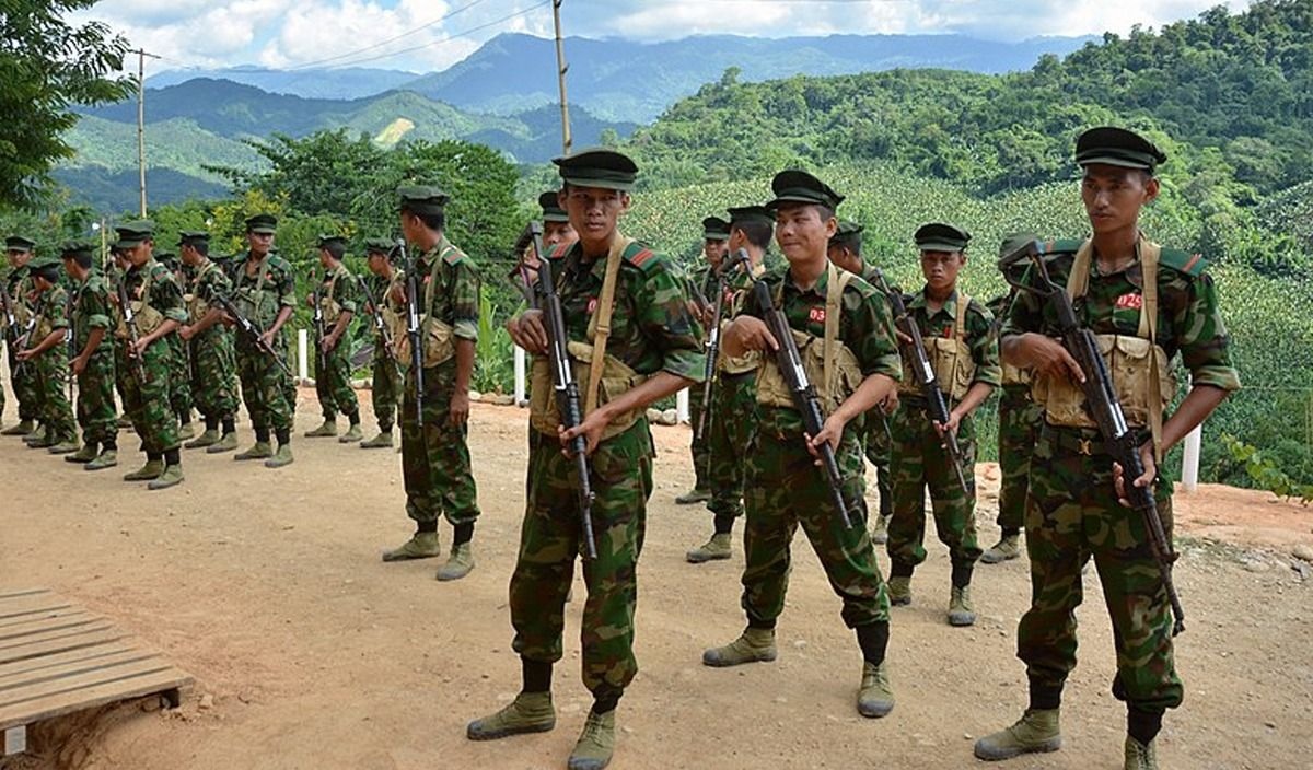 quan noi day myanmar dong y ngung ban voi chinh quyen hinh 1