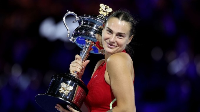 Sabalenka mừng chức vô địch Australia Mở rộng 2024, trên sân Rod Laver Arena, Melbourne, Australia hôm 27/1. Ảnh: Sky