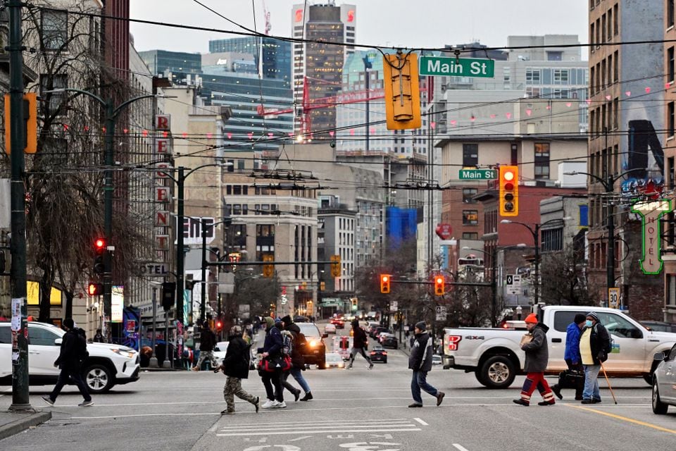 tai sao canada han che sinh vien nuoc ngoai va ai se bi anh huong hinh 1