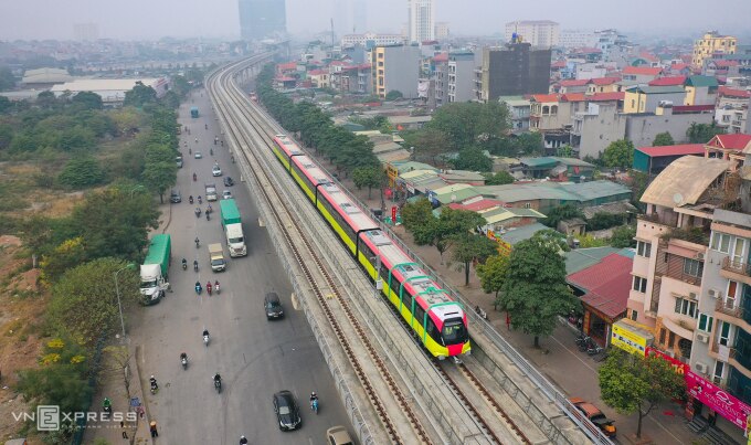 Tuyến đường sắt đô thị Nhổn - ga Hà Nội đang sắp vận hành đoạn trên cao. Ảnh: Ngọc Thành