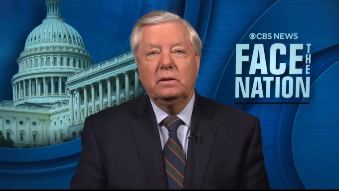 Thượng nghị sĩ Cộng hòa Lindsey Graham trả lời phỏng vấn ngày 31/12. Ảnh: CBS