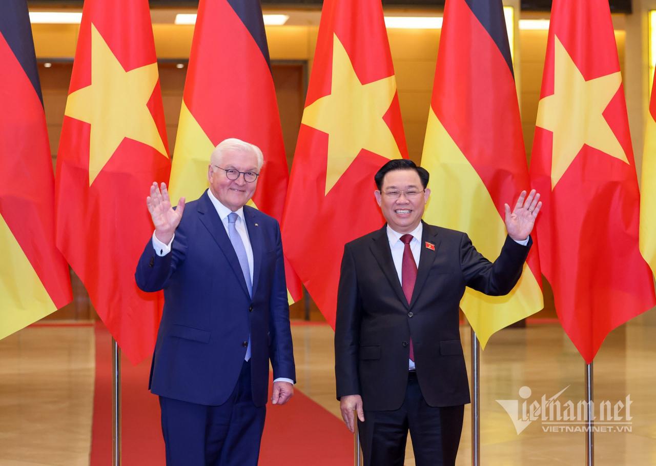 vuong dinh hue frank walter steinmeier 7.jpg