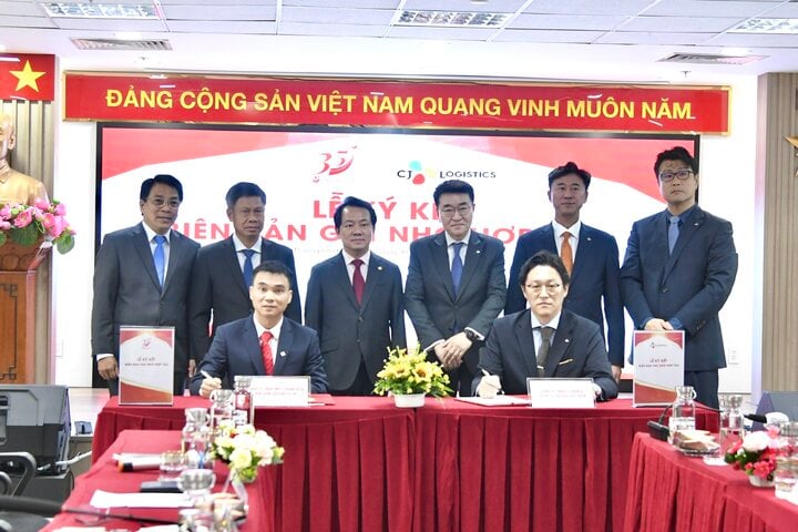 Saigon Co.op và CJ Group ký kết hợp tác chiến lược về vận chuyển hàng hóa.