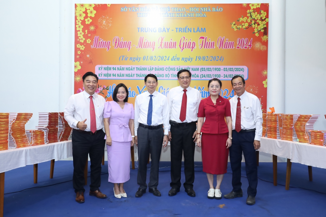 khanh hoa danh nhieu an pham bao xuan toi quan va dan huyen truong sa hinh 2