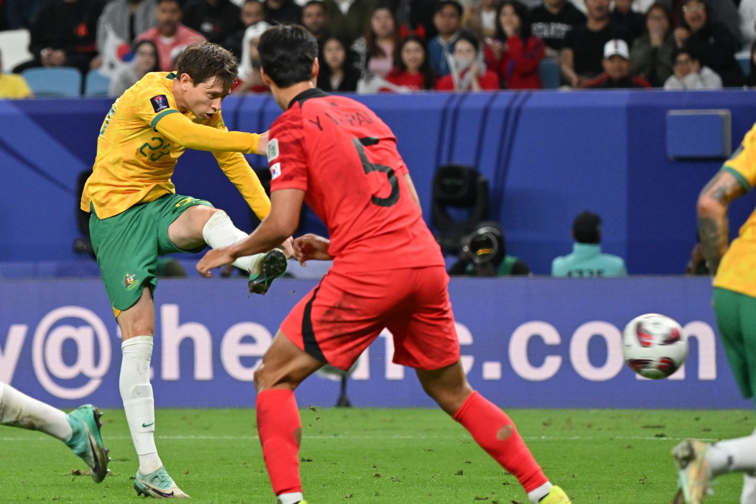 Son Heung-min tỏa sáng, Hàn Quốc ngược dòng vào bán kết Asian Cup- Ảnh 2.