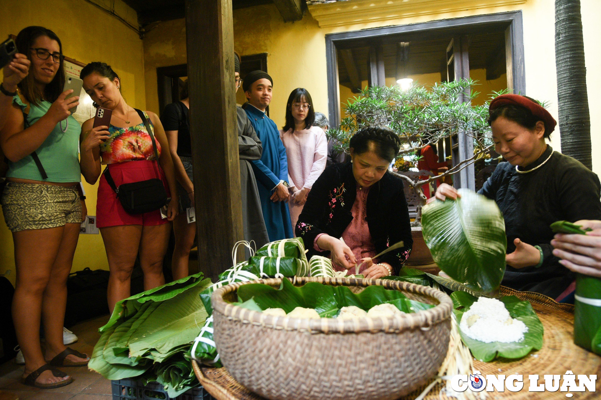 trai nghiem goi banh chung tai ngoi nha di san ha noi hinh 2