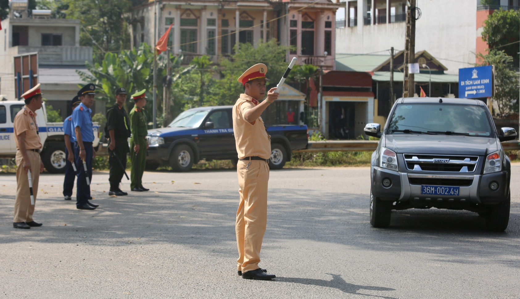 Dòng người trẩy hội Lam Kinh - Ảnh 9.