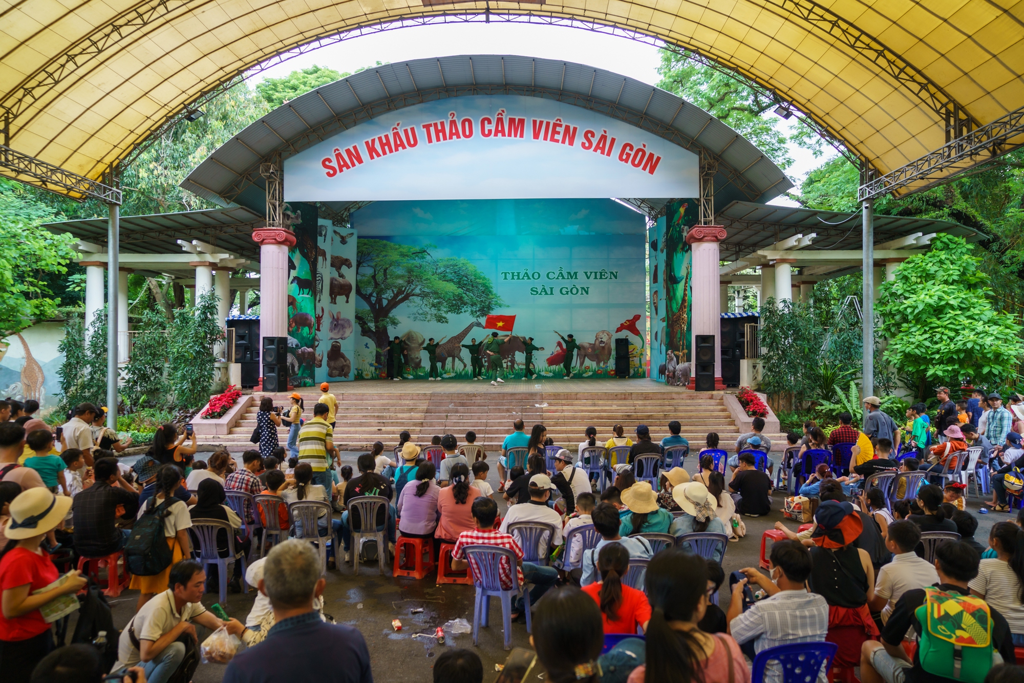 'Biển người' đổ về Thảo Cầm Viên ngày Quốc khánh - Ảnh 13.