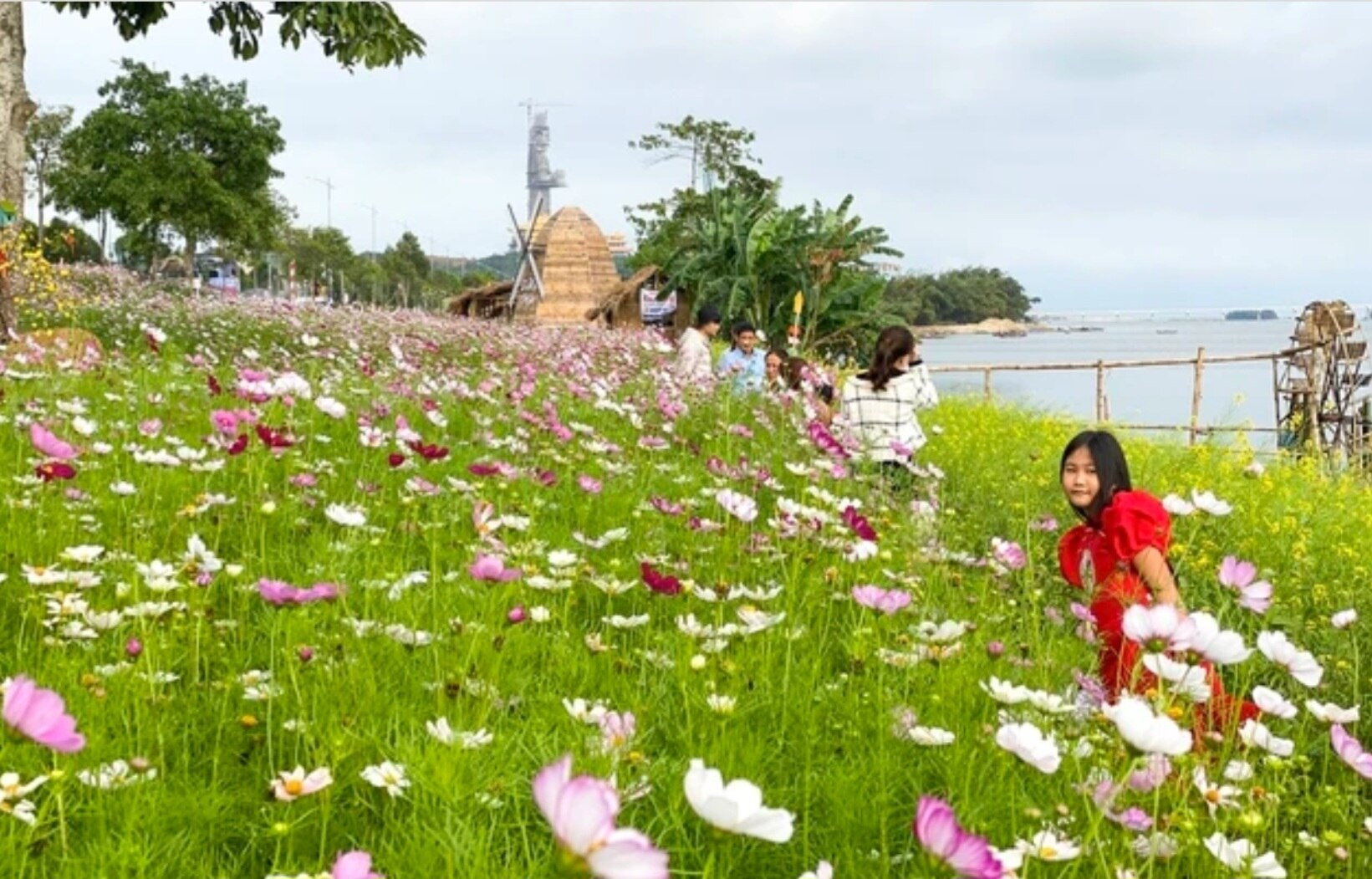 Du lịch Đà Nẵng, Quảng Ngãi bội thu ngàn tỉ dịp tết- Ảnh 2.