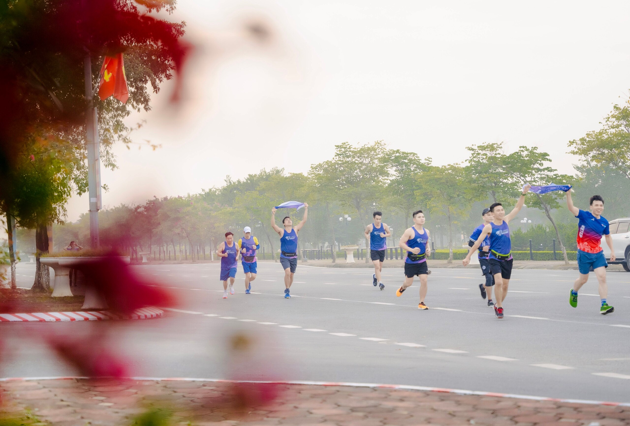 Từ nữ công sở đi bộ 500 m đã ‘hổn hển’ đến chạy quãng đường 20 km- Ảnh 10.