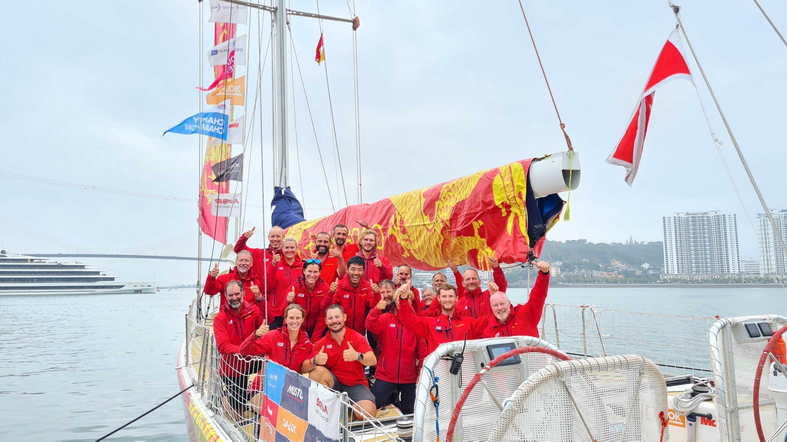 Thuyền buồm vòng quanh thế giới Clipper Race đến Hạ Long- Ảnh 2.