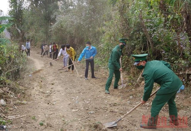 Xuân biên phòng ấm lòng dân bản -0